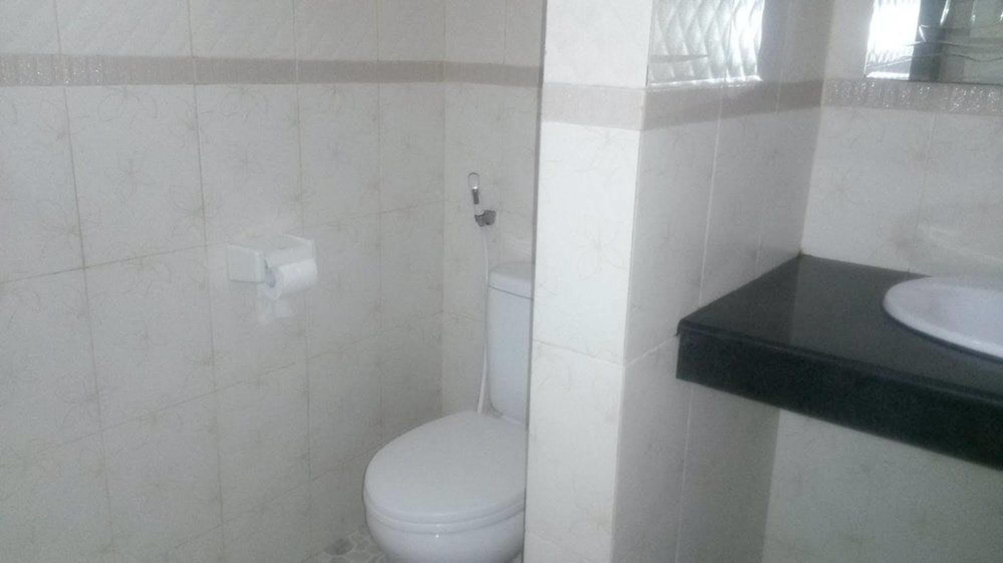 Waringin Homestay Kuta Lombok Zewnętrze zdjęcie